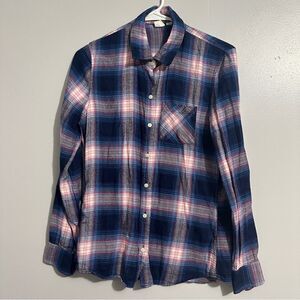 GAP pink blue and white long sleeve flannel shirt, size XS